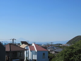 天気が良いと江の島と富士山が見えます。